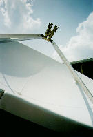 Antenna with Multisat Feed
